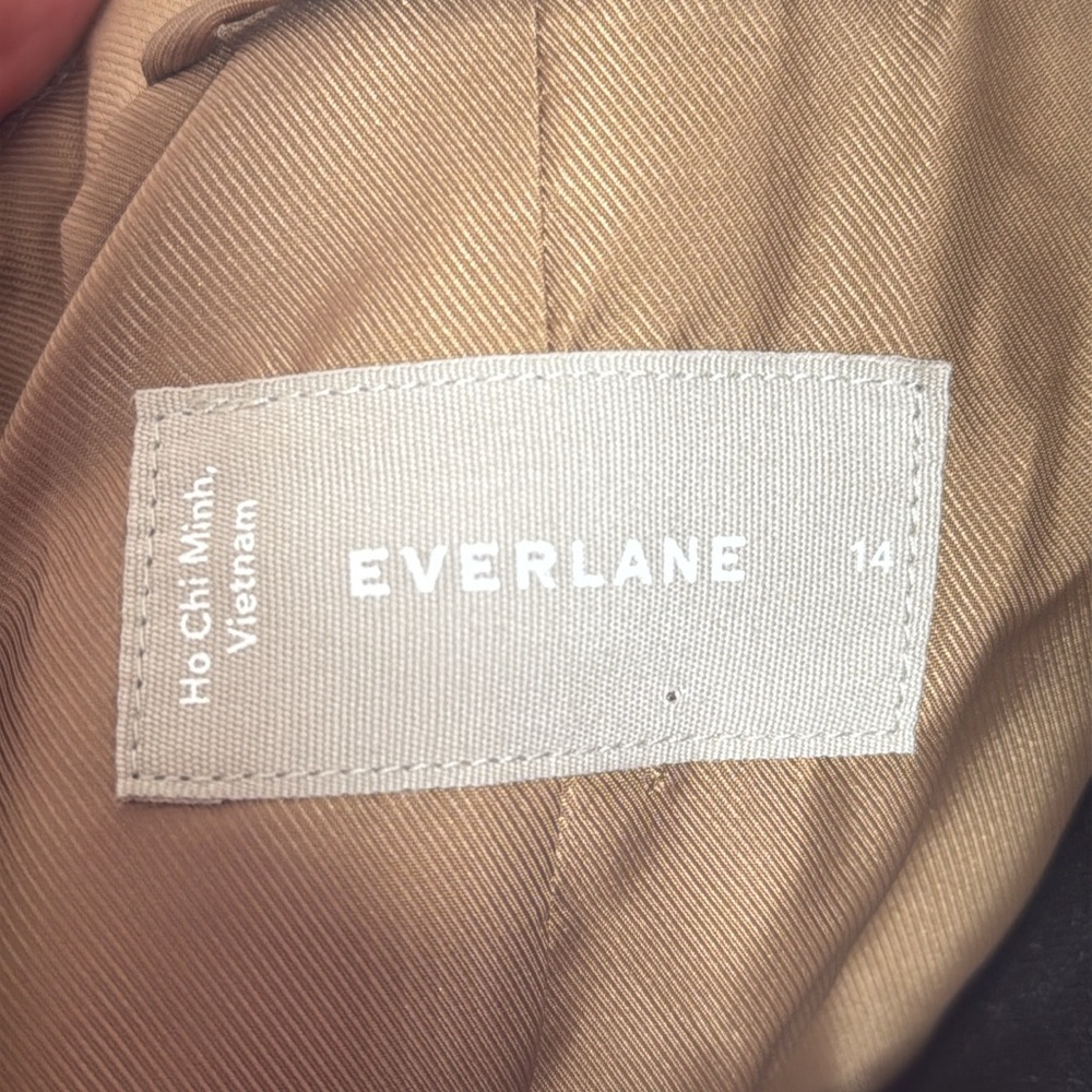Everlane The Oversized Blazer in Buttersmooth Tan Beige Women’s Size 14 - Picture 9 of 11